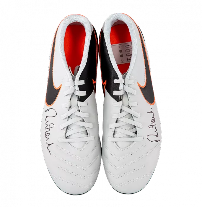 Icons Robbie Fowler Signed Grey Nike Tiempo Boot