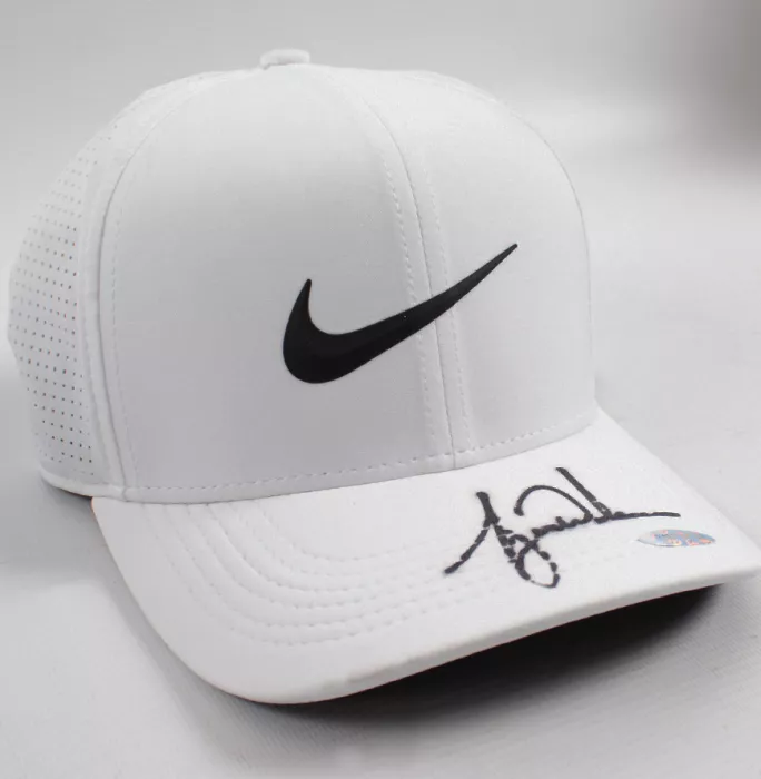 Icons Tiger Woods Signed White Nike Golf Cap