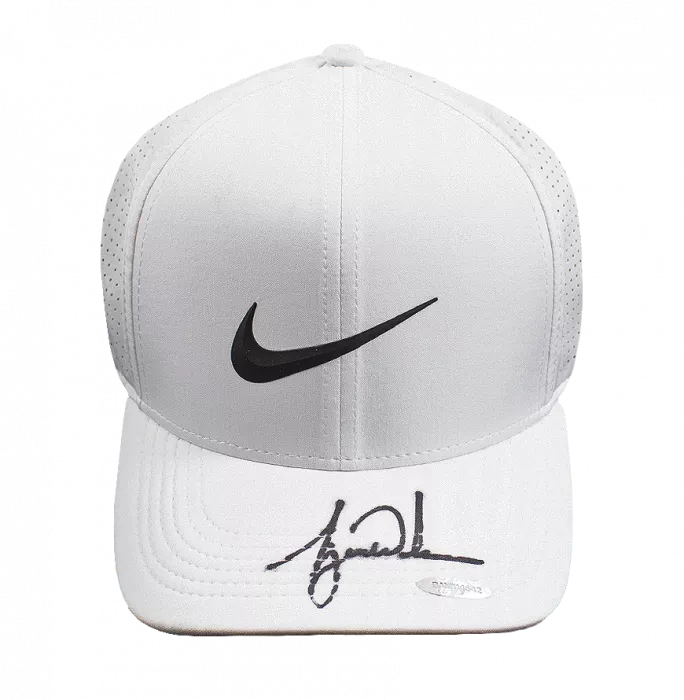 icons Tiger Woods Signed White Nike Golf Cap