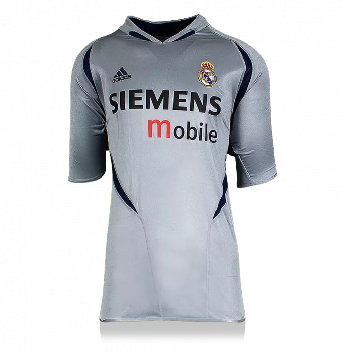 Icons Iker Casillas Back Signed Real Madrid 2004-05 Goalkeeper Shirt