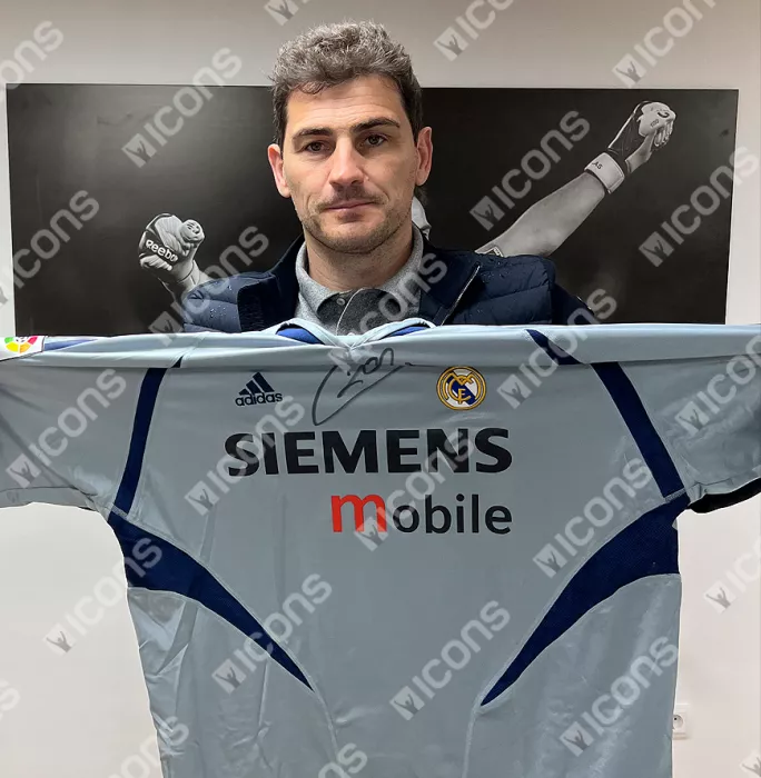 Icons Iker Casillas Front Signed Real Madrid 2004-05 Goalkeeper Shirt In Classic Frame