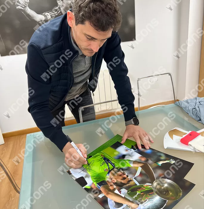 Icons Iker Casillas Signed Real Madrid Photo: 2014 UEFA Champions League Winner