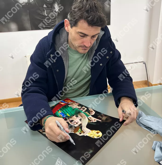 Icons Iker Casillas Signed Spain Photo: 2010 FIFA World Cup Winner