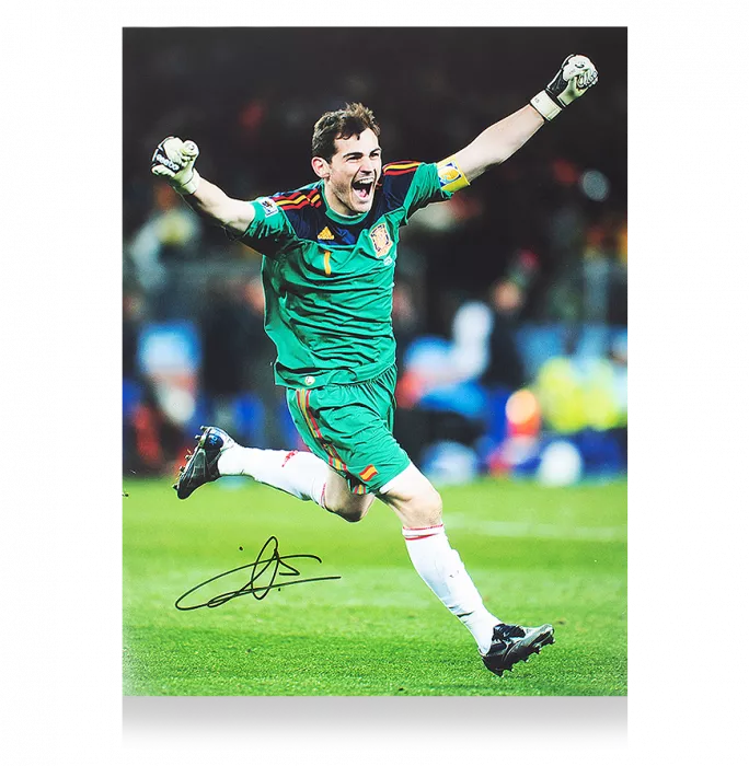 icons Iker Casillas Signed Spain Photo: 2010 FIFA World Cup Final vs Netherlands