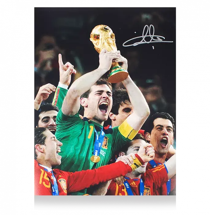 icons Iker Casillas Signed Spain Photo: 2010 FIFA World Cup Winner