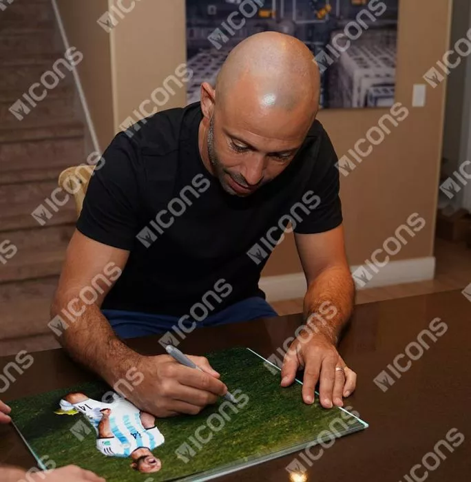 Icons Javier Mascherano Signed Argentina Photo: 2014 FIFA World Cup Victory Vs Belgium