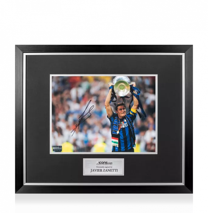 icons Javier Zanetti Signed Internazionale Photo In Premium Photo Frame: 2010 UEFA Champions League Winner