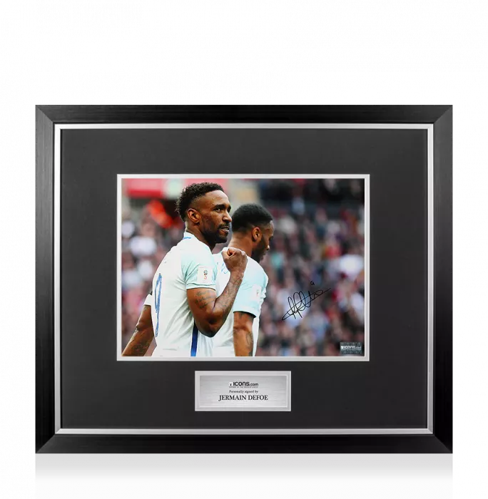 icons Jermain Defoe Signed England Photo In Premium Photo Frame: Goal vs Lithuania