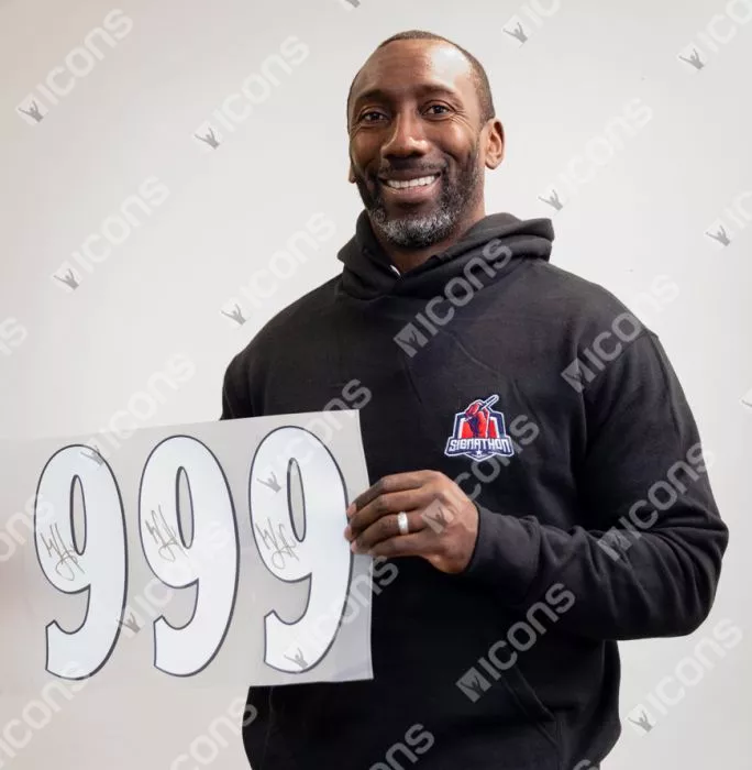 Icons Jimmy Floyd Hasselbaink Official Chelsea FC Signed And Framed 1999-01 Home Shirt With Fan Style Numbers