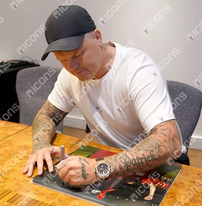 Icons John Arne Riise Signed Liverpool FC Photo In Premium Photo Frame: 2005 UEFA Champions League Winner