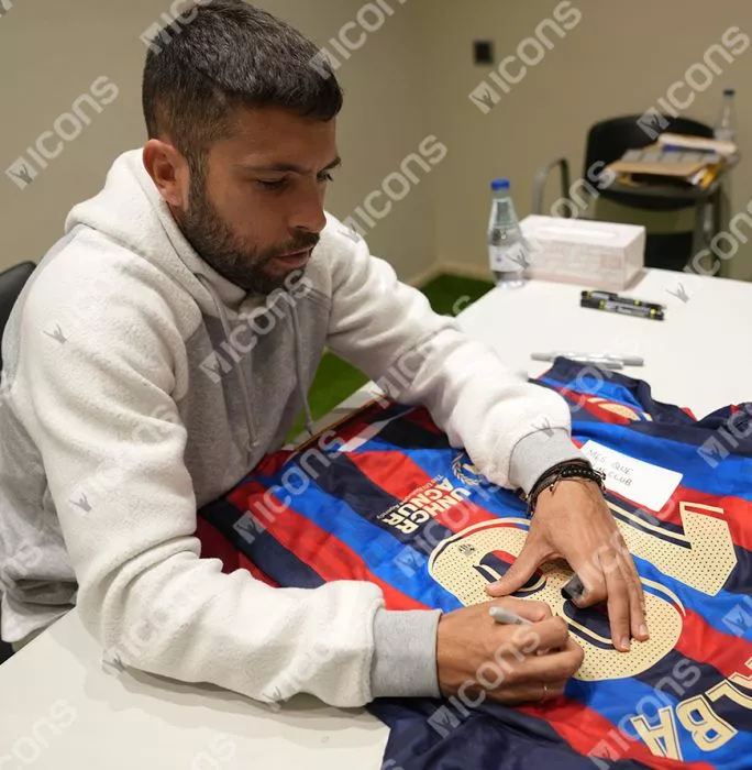 Icons Jordi Alba Back Signed FC Barcelona 2022-23 Home Shirt Inscription - Mes Que En Club In Hero Frame: Option 1