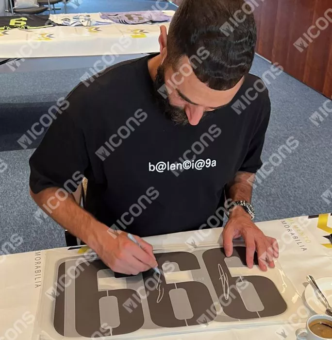 Icons Karim Benzema Back Signed Real Madrid 2022-23 Home Shirt In Deluxe Packaging