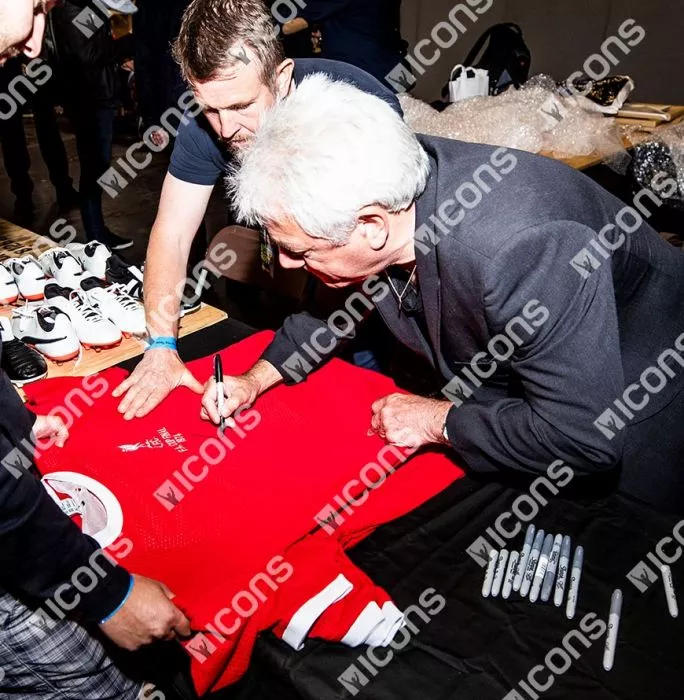 Icons Kevin Keegan Front Signed Retro Liverpool Shirt 1974 FA Cup Final Edition In Hero Frame: Option 1