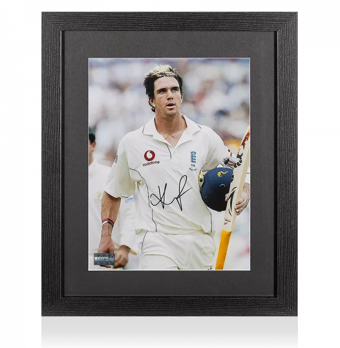 Icons Kevin Pietersen Signed England Cricket Photo In Black Wooden Frame