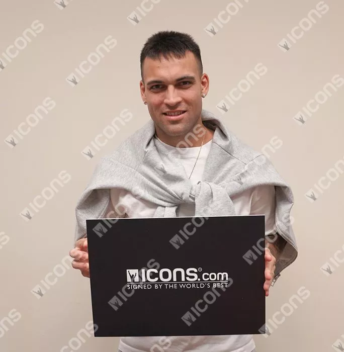 Icons Lautaro Martinez Front Signed Internazionale 2019-20 Home Shirt - 'Serie A 100 Club' Edition In Classic Frame