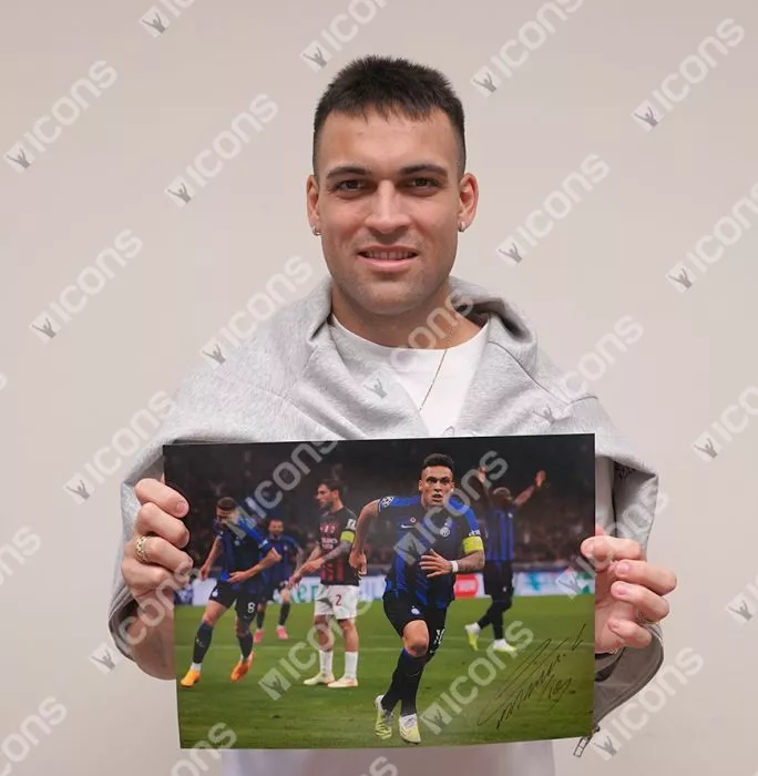 Icons Lautaro Martinez Signed Internazionale Photo In Black Wooden Frame: UEFA Champions League