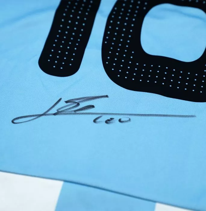 Icons Lionel Messi Back Signed Argentina 2007-09 Home Shirt In Hero Frame: Option 1