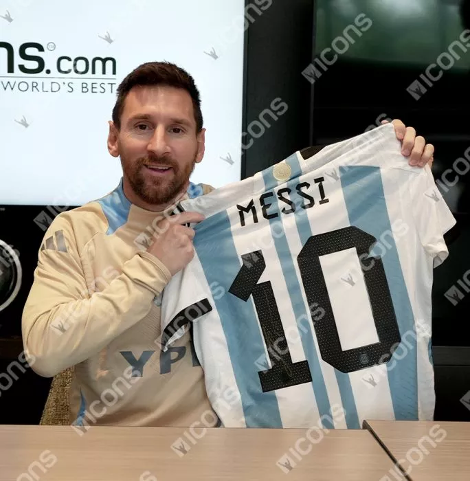 Icons Lionel Messi Back Signed Argentina 2022 Home Shirt - Manufactured In Argentina Edition In Hero Frame: Option 1