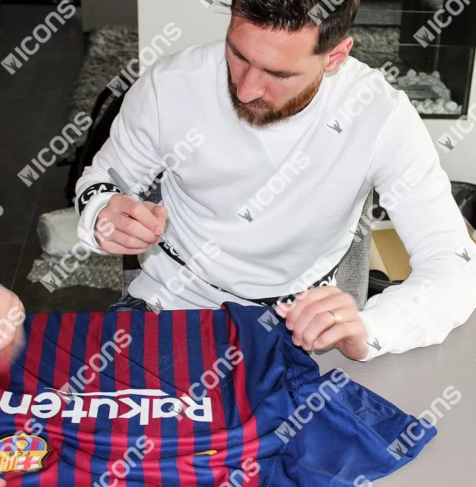 Icons Lionel Messi Front Signed FC Barcelona 2018-19 Home Shirt In Classic Frame: 400th La Liga Goal Special Edition