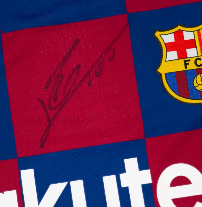 Icons Lionel Messi Front Signed FC Barcelona 2019-20 Authentic Home Shirt In Hero Frame: Option 1