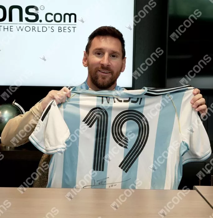 Icons Lionel Messi Official 2006 FIFA World Cup™ Back Signed And Framed Argentina 2005-07 Home Shirt
