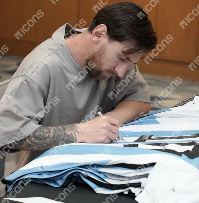 Icons Lionel Messi Official 2022 FIFA World Cup™ Back Signed And Framed Argentina 2022 Home Shirt: 2022 FIFA World Cup Winning Captain Edition