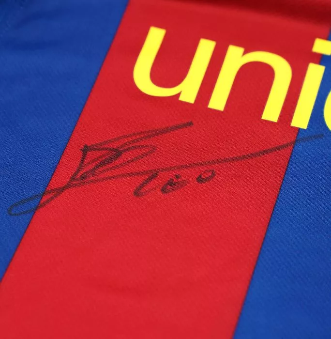 Icons Lionel Messi Official FC Barcelona Front Signed And Framed 2010-11 Home Shirt