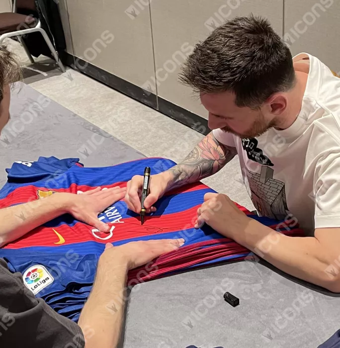 Icons Lionel Messi Official FC Barcelona Front Signed And Framed 2016-17 Home Shirt