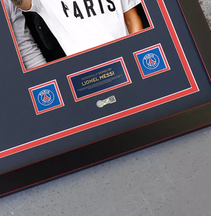 Icons Lionel Messi Official Paris Saint-Germain Front Signed And Framed White "Ici C’est Paris" T-Shirt
