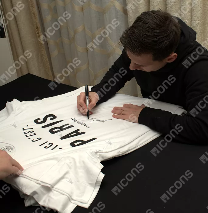 Icons Lionel Messi Official Paris Saint-Germain Front Signed And Framed White "Ici C’est Paris" T-Shirt