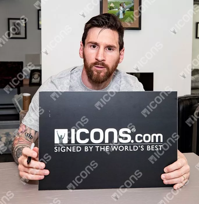 Icons Lionel Messi Official Signed FC Barcelona Artwork