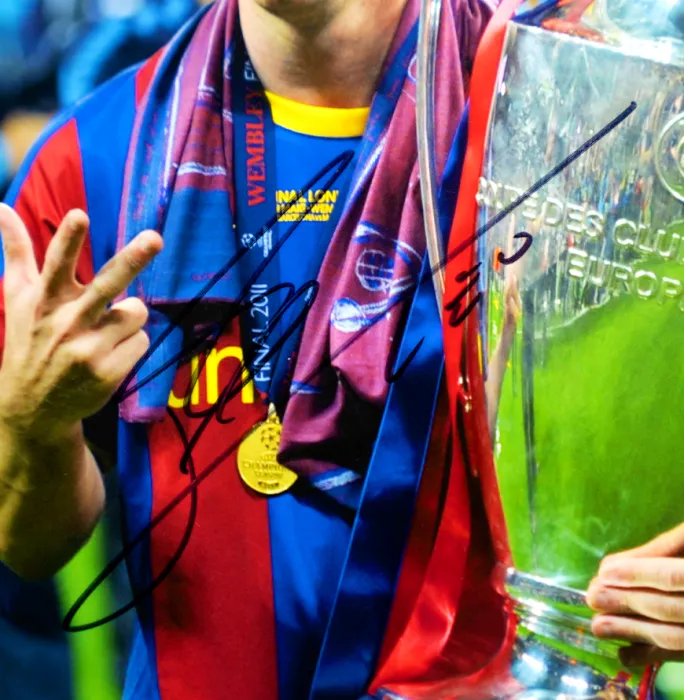 Icons Lionel Messi Official UEFA Champions League Signed 3D Mini Replica Trophy On Stand: 2011 Winner