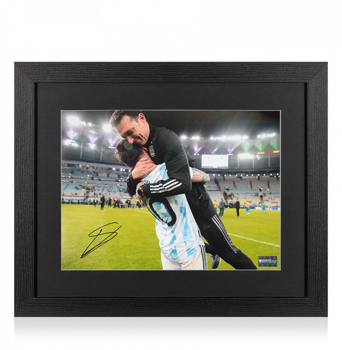Icons Lionel Scaloni Signed Argentina Photo In Black Wooden Frame: 2021 Copa America Winner