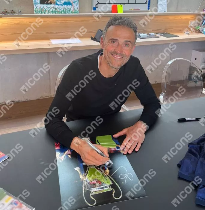 Icons Luis Enrique Signed FC Barcelona Photo In Premium Photo Frame: 2015 UEFA Champions League Winner