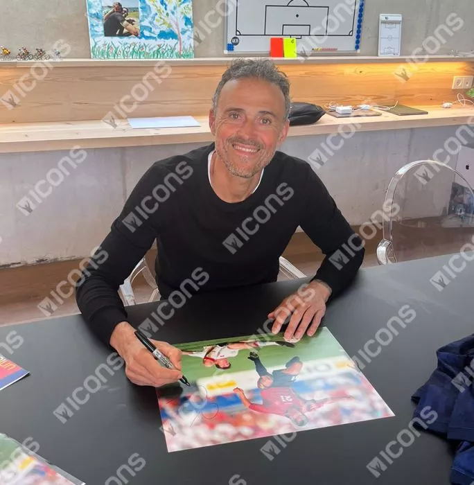 Icons Luis Enrique Signed Spain Photo In Black Wooden Frame