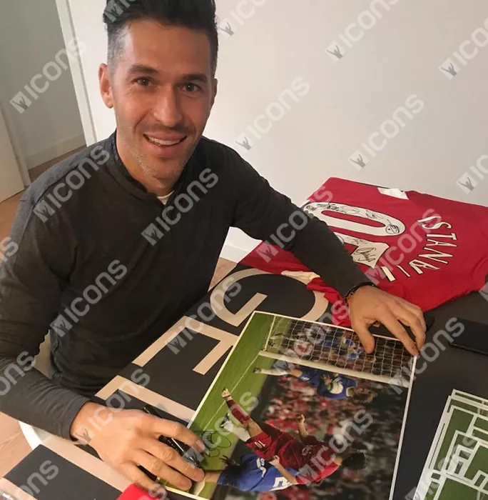 Icons Luis Garcia Signed Liverpool Photo: 'Ghost Goal' Vs Chelsea