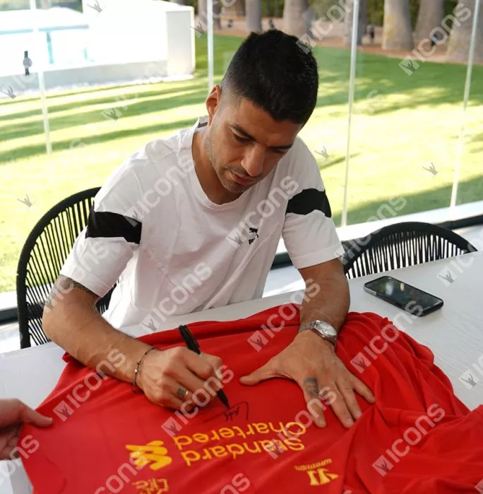 Icons Luis Suarez Front Signed Liverpool FC 2012-13 Home Shirt In Classic Frame