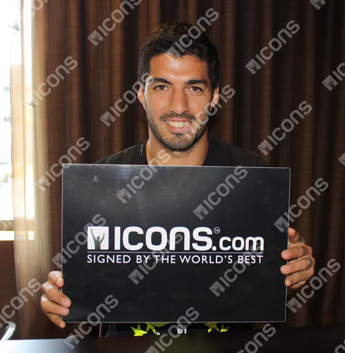 Icons Luis Suarez Signed Black Adidas Predator Boot