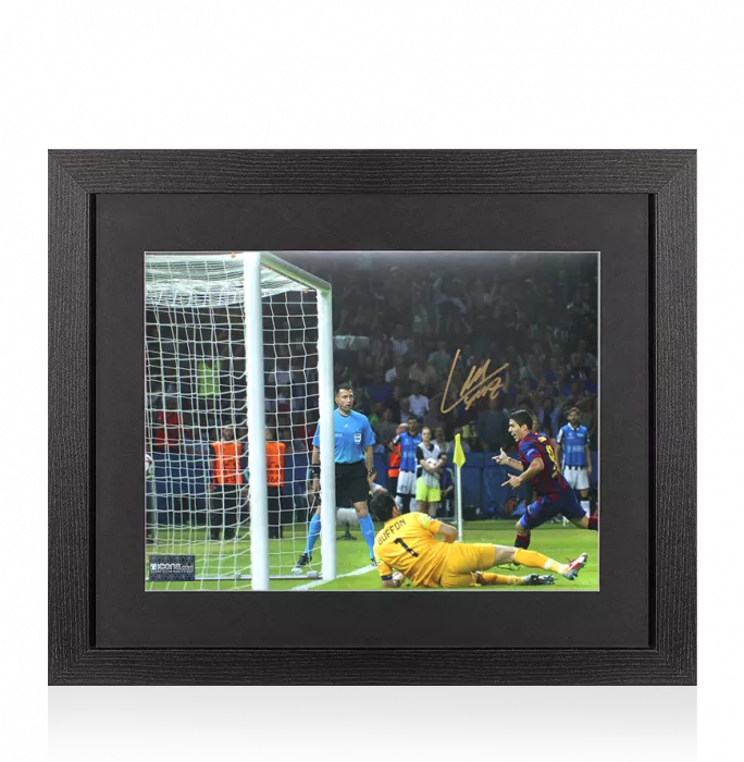 icons Luis Suarez Signed FC Barcelona Photo In Black Wooden Frame: 2015 UEFA Champions League Final Goal vs Juventus
