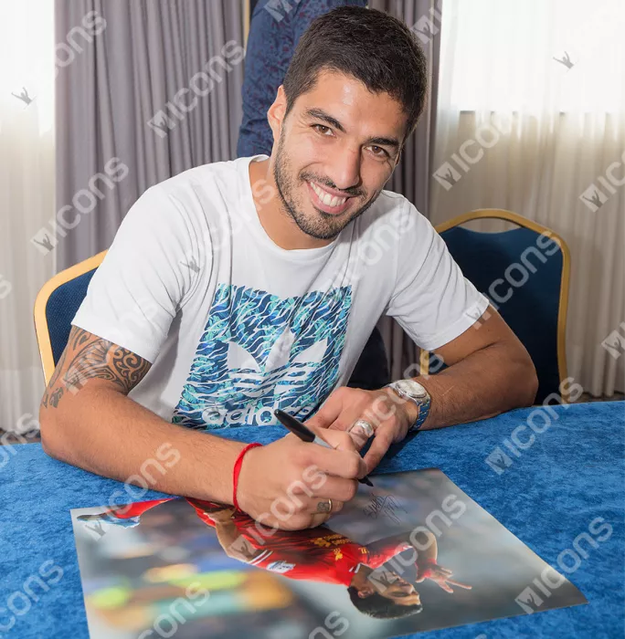 Icons Luis Suarez Signed Liverpool Photo: Trademark Celebration