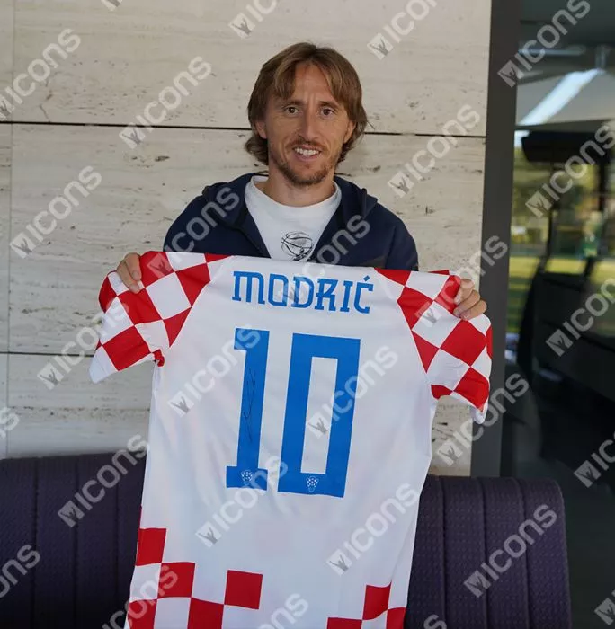 Icons Luka Modric Back Signed Croatia 2022-23 Home Shirt