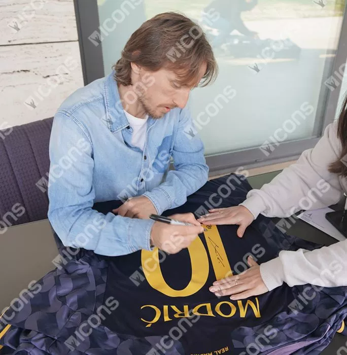 Icons Luka Modric Back Signed Real Madrid 2023-24 Away Shirt