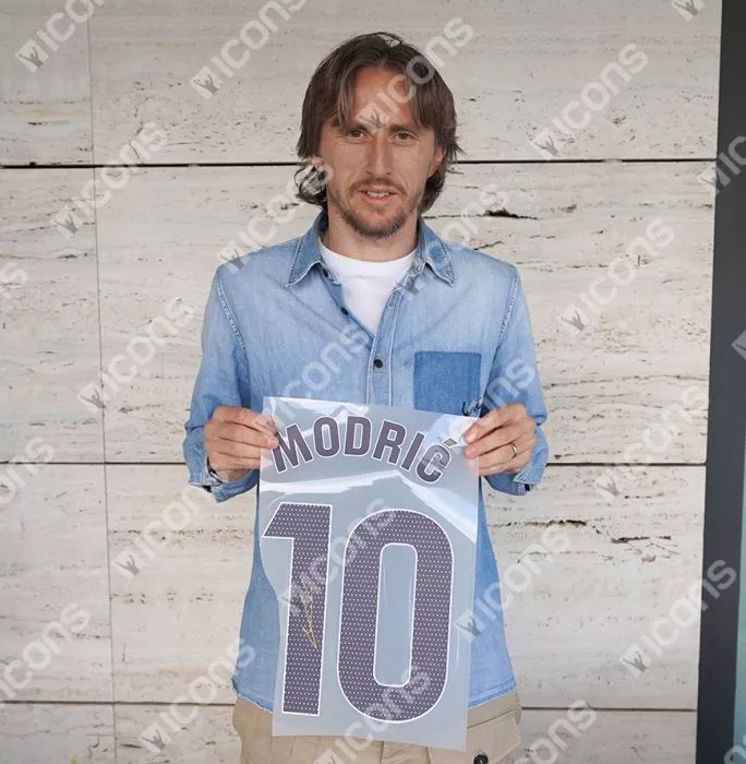 Icons Luka Modric Back Signed Real Madrid 2023-24 Home Shirt In Hero Frame: Option 1