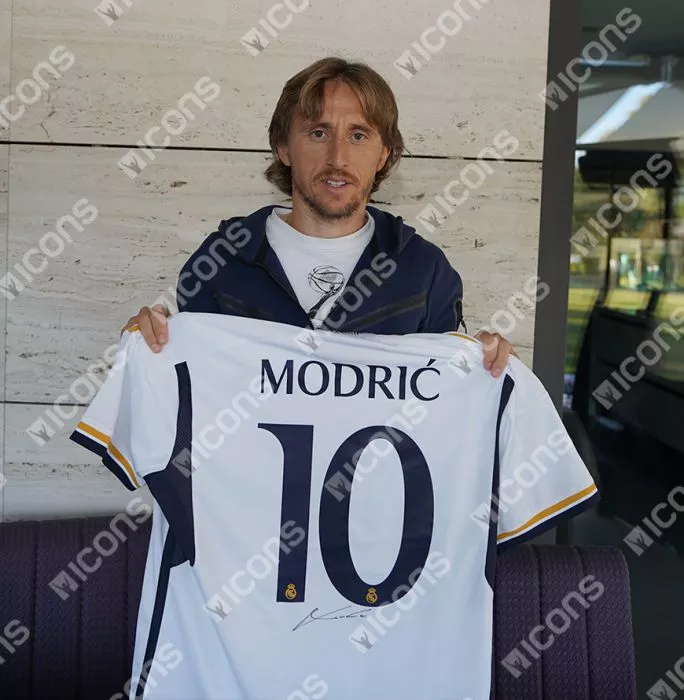 Icons Luka Modric Back Signed Real Madrid CF 2023-24 Home Shirt