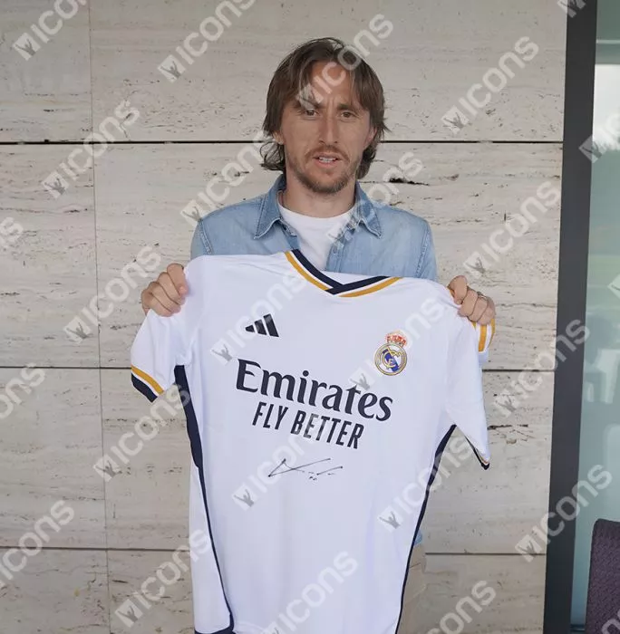 Icons Luka Modric Front Signed Real Madrid 2023-24 Home Shirt In Classic Frame