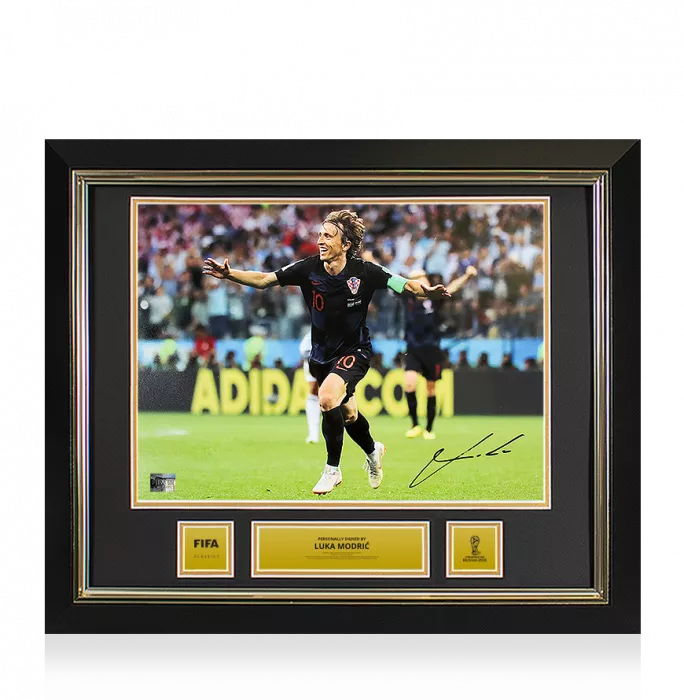icons Luka Modric Official 2018 FIFA World Cup™ Signed and Framed Croatia Photo: Iconic Goal vs Argentina