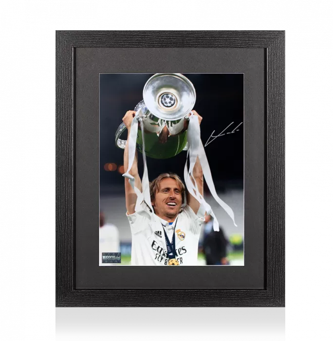 icons Luka Modric Signed Real Madrid Photo In Black Wooden Frame: 2022 UEFA Champions League Winner