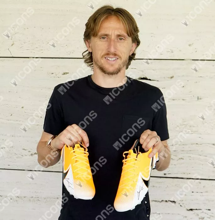 Icons Luka Modric Signed Yellow Nike Mercurial Vapor Boot