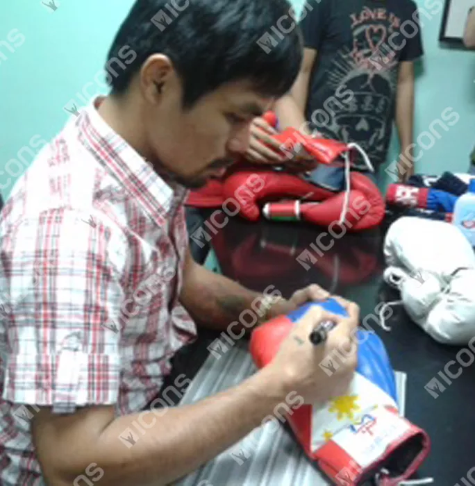 Icons Manny Pacquiao Signed Blue White And Red Team Pacquiao Boxing Glove