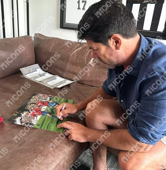 Icons Marcelo Salas Signed Chile Photo In Black Wooden Frame: 1998 FIFA World Cup Goal Vs Italy